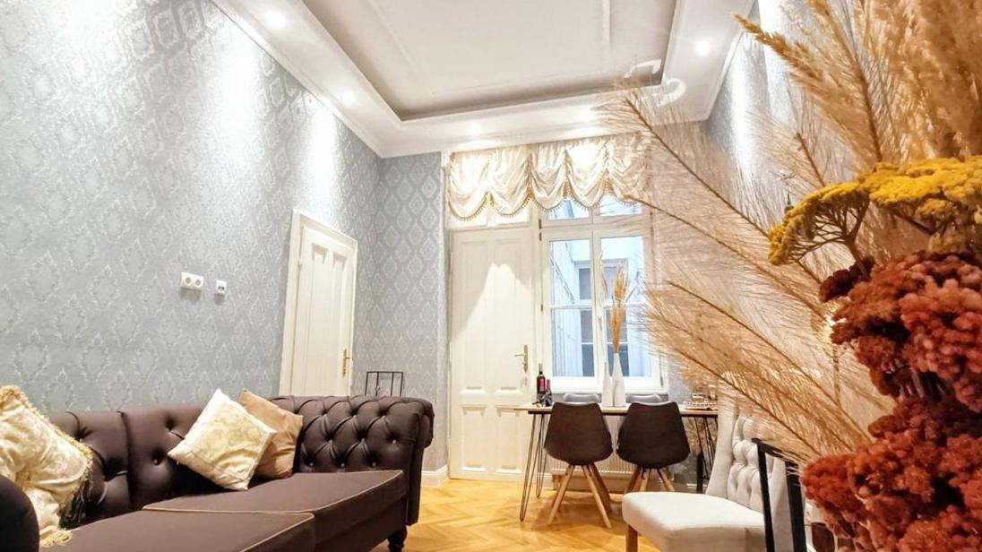 Luxurious In Center Kn Apartment Wien